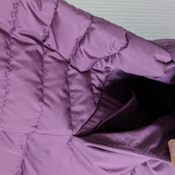 Lululemon Vest in Deep Purple - SOLD - Picture 5 of 9